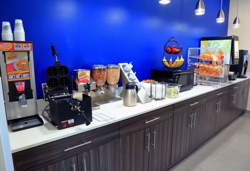 בית מלון כפרי Americas Best Value Inn & Suites Prairieville