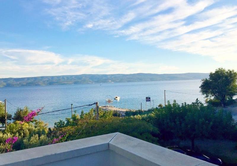 ホテル Apartments Iskra