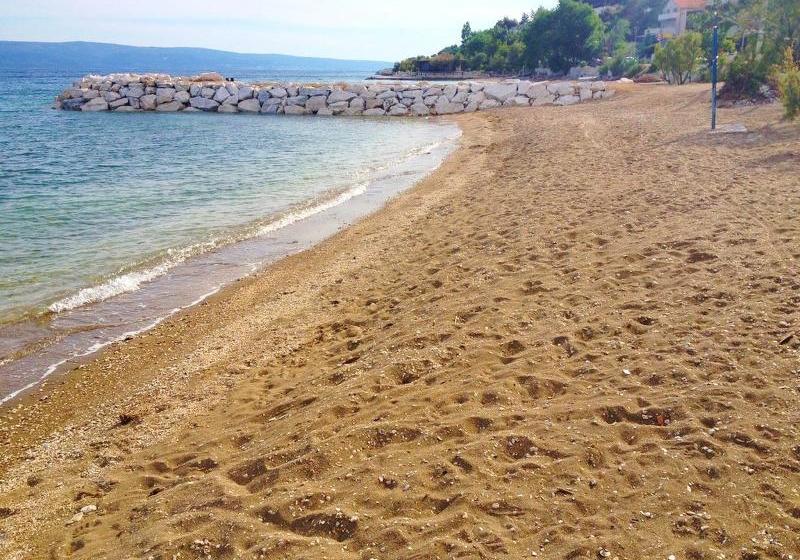 ホテル Apartments Iskra