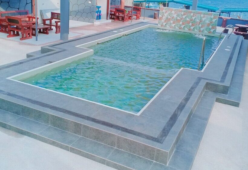 هتل Cave Beach Resort Boutique Luxury Accomodation