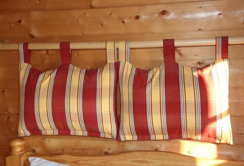 Отель Chalets Etape Du Camping Le Bivouac