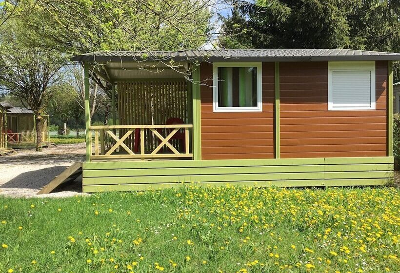 בית מלון כפרי Chalets Nemo Du Camping Le Bivouac