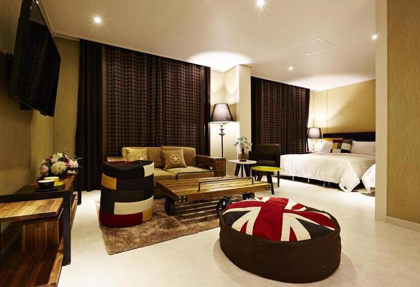 호텔 Namoo Cheong Ju