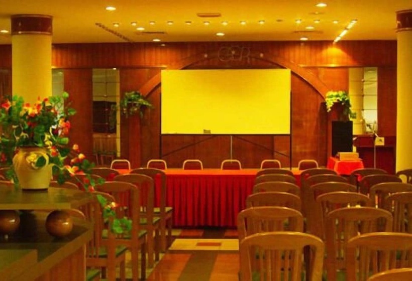 בית מלון כפרי Gemas Golf Resort