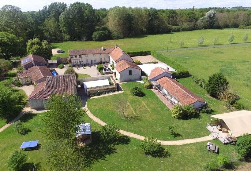 ホテル Le Clos De Saires Lodges