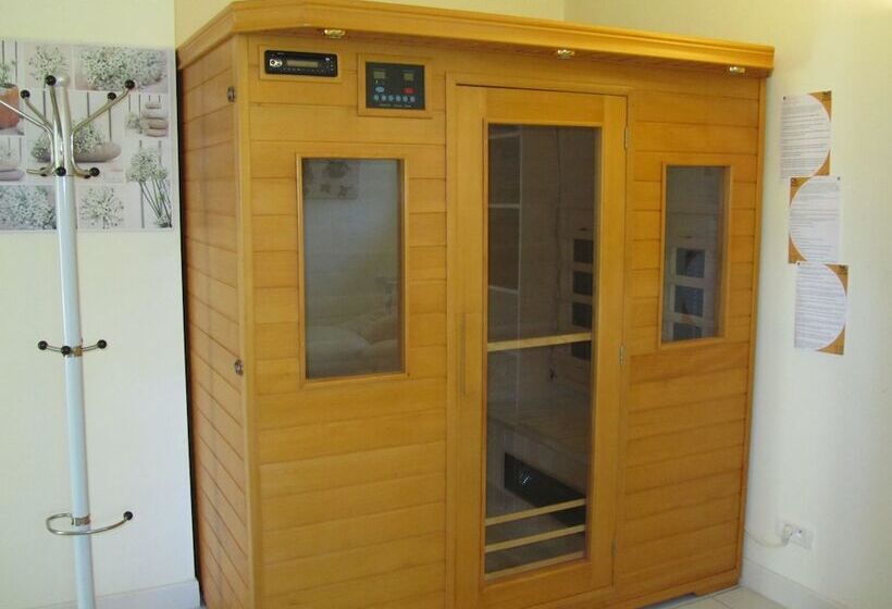 בית מלון כפרי Le Clos De Saires Lodges