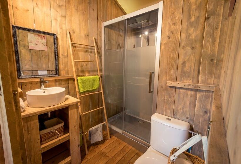 בית מלון כפרי Le Clos De Saires Lodges