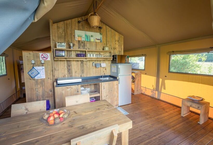 ホテル Le Clos De Saires Lodges