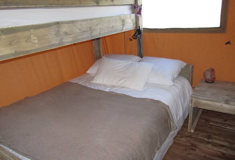 בית מלון כפרי Le Clos De Saires Lodges