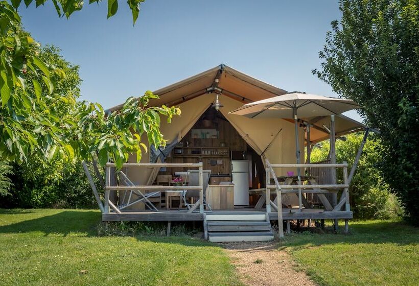 Отель Le Clos De Saires Lodges
