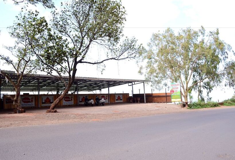 فندق Panchgani Holiday Home By Oyo Rooms