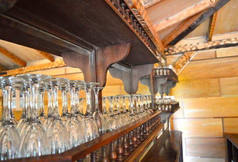 Отель Parador Austral Lodge