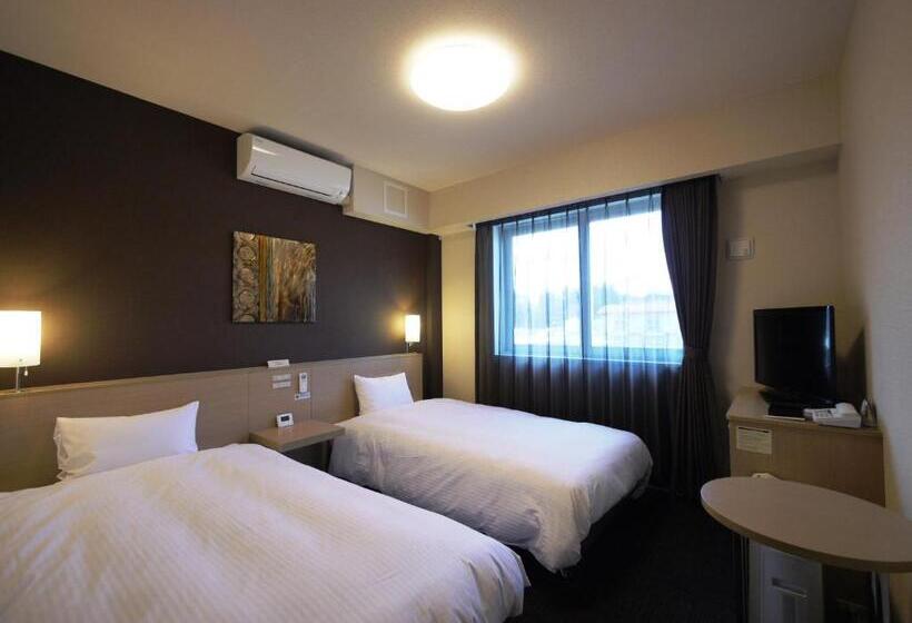 בית מלון כפרי Route Inn Tome