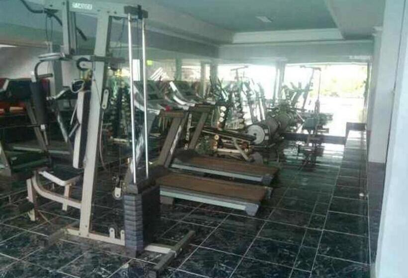 בית מלון כפרי Tjokro