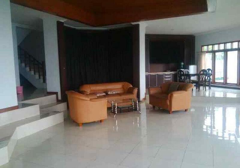 בית מלון כפרי Tjokro