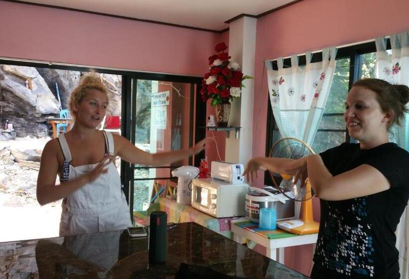 Отель Ocean View Resort Koh Sichang