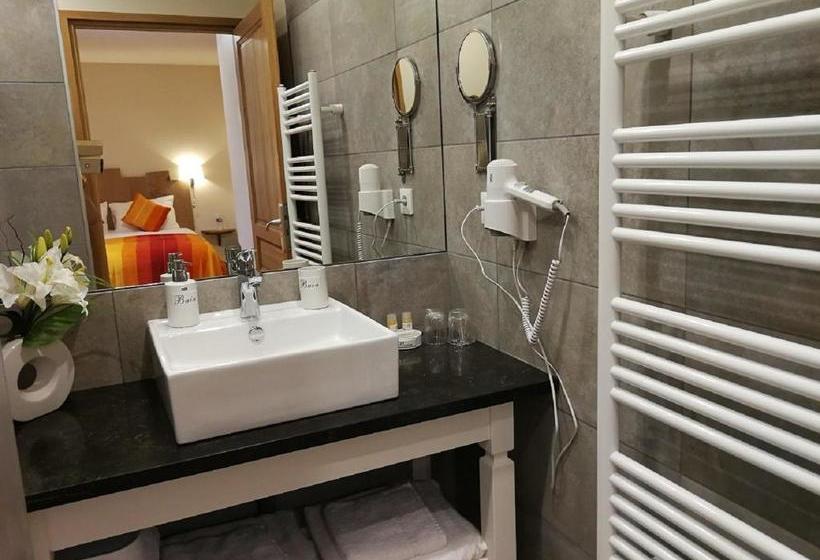 פנסיון Auberge Du Vieux Tour Le Manoir