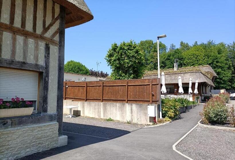 פנסיון Auberge Du Vieux Tour Le Manoir