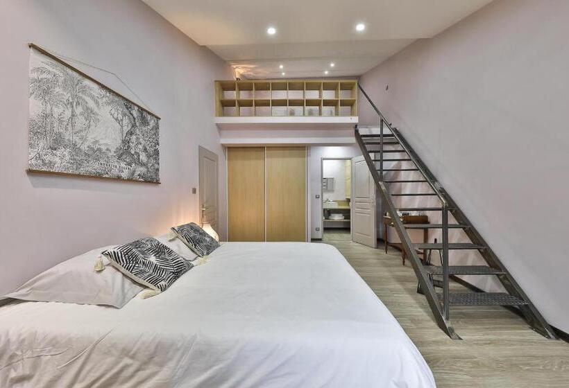 ベッドアンドブレックファースト Maison D'hôtes 1800