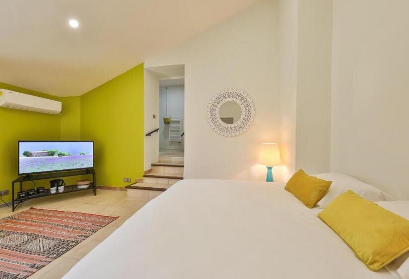 ベッドアンドブレックファースト Maison D'hôtes 1800