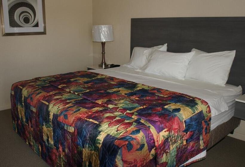 Apple Valley Hotel & Lodge