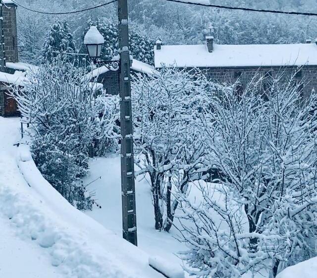 בית מלון כפרי Auberge De Thelis