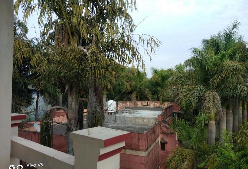 בית מלון כפרי Eisra Wellness Retreat