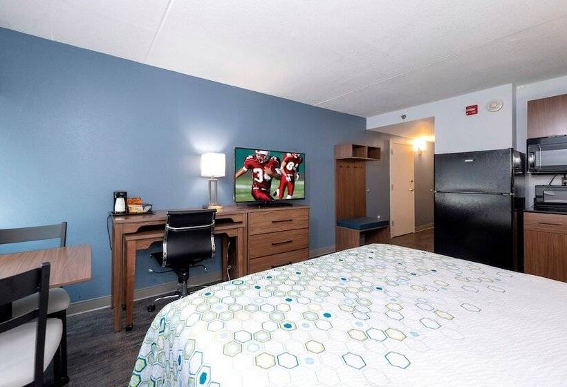 فندق Hometowne Studios By Red Roof Wilmington   New Castle