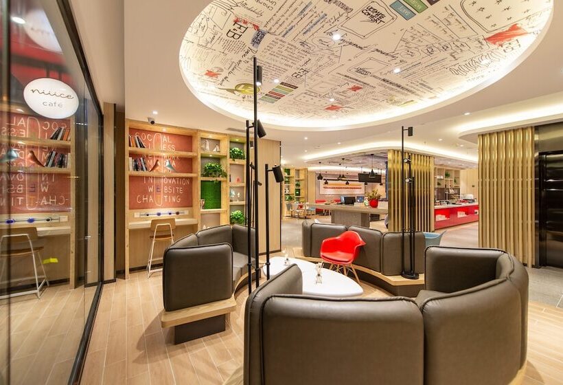 호텔 Ibis Dalian Xinghai Park