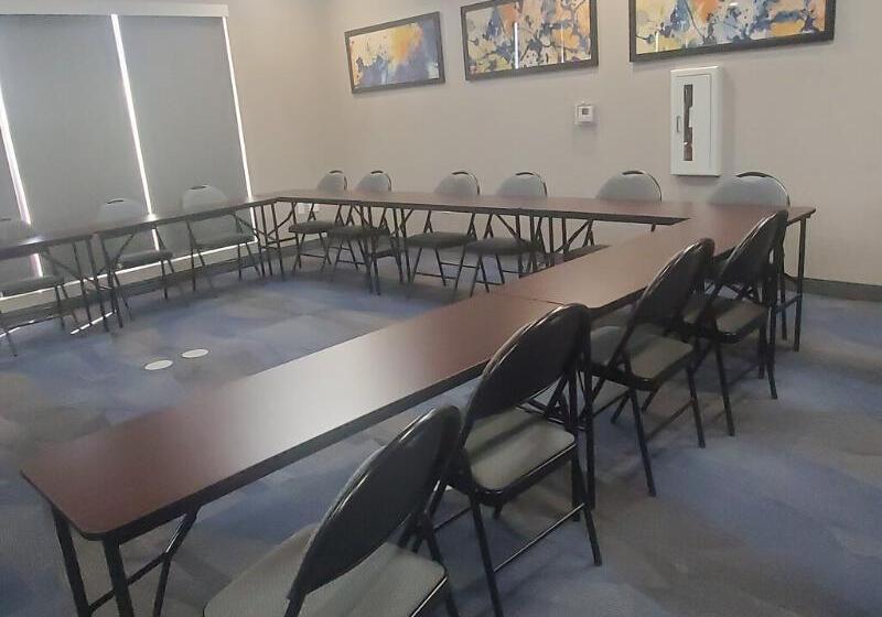 בית מלון כפרי La Quinta Inn & Suites By Wyndham Fort Stockton Northeast