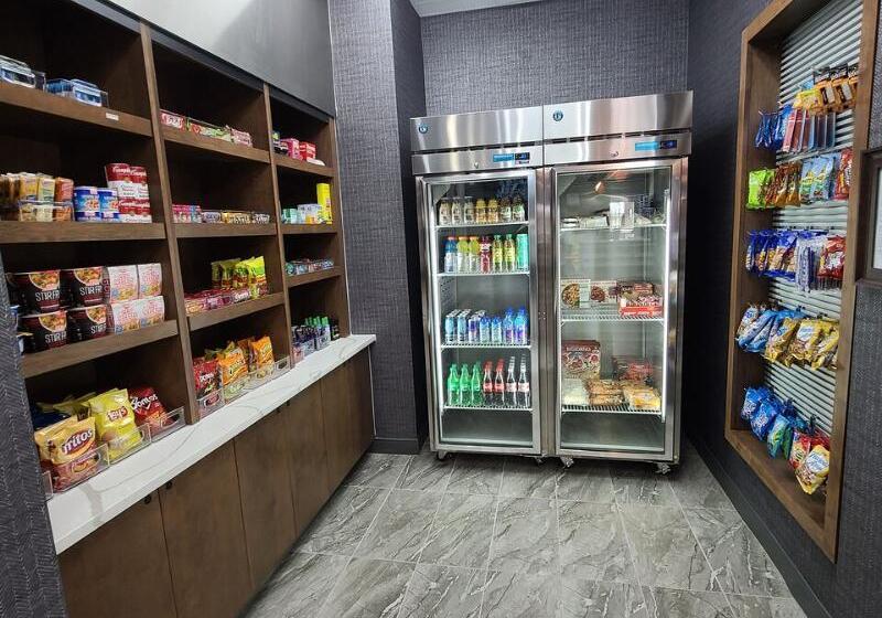 בית מלון כפרי La Quinta Inn & Suites By Wyndham Fort Stockton Northeast