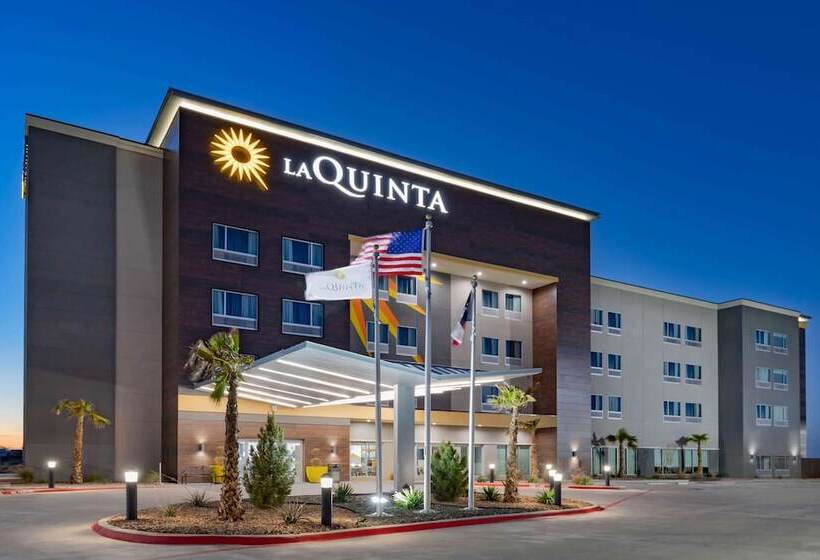 בית מלון כפרי La Quinta Inn & Suites By Wyndham Fort Stockton Northeast