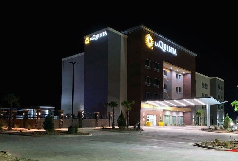 בית מלון כפרי La Quinta Inn & Suites By Wyndham Fort Stockton Northeast