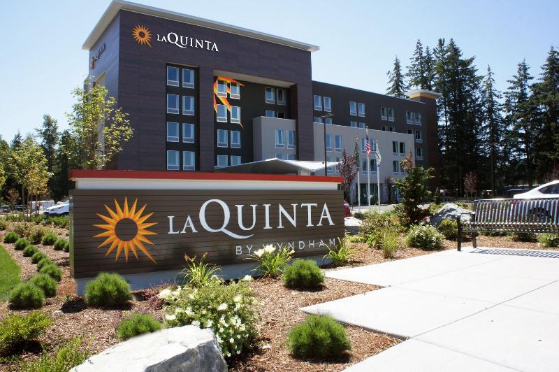 هتل La Quinta Inn & Suites By Wyndham Marysville