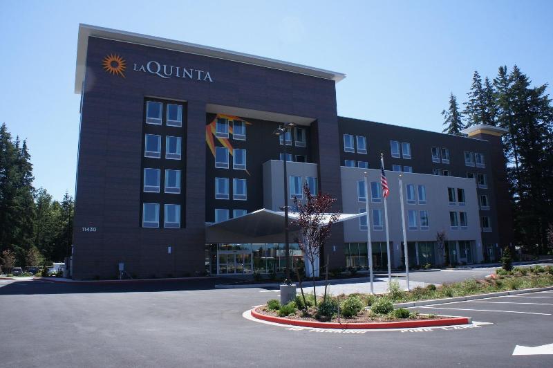 هتل La Quinta Inn & Suites By Wyndham Marysville