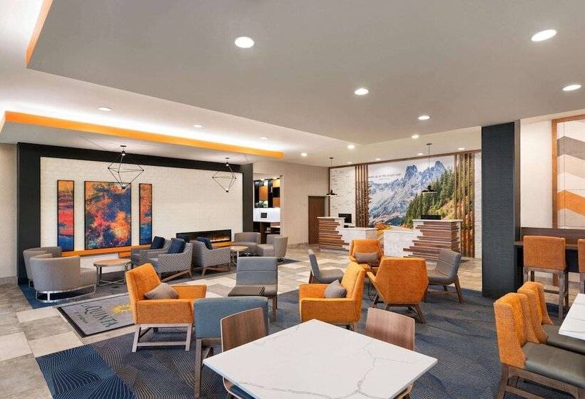 هتل La Quinta Inn & Suites By Wyndham Marysville