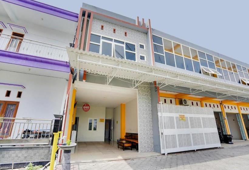 בית מלון כפרי Oyo 3705 Orchid Family Residence