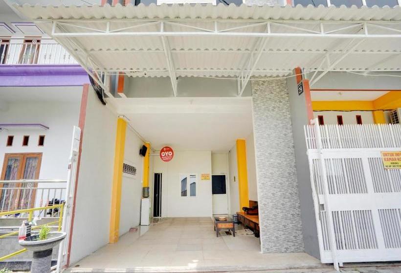 בית מלון כפרי Oyo 3705 Orchid Family Residence