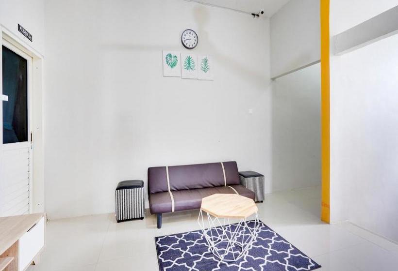 בית מלון כפרי Oyo 3705 Orchid Family Residence