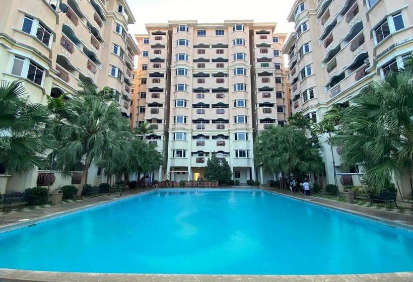 فندق Oyo 90061 Kuhara Court Apartment Suite