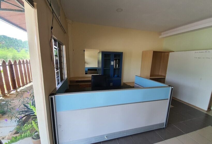 Отель Spot On 90025 Sr Valley