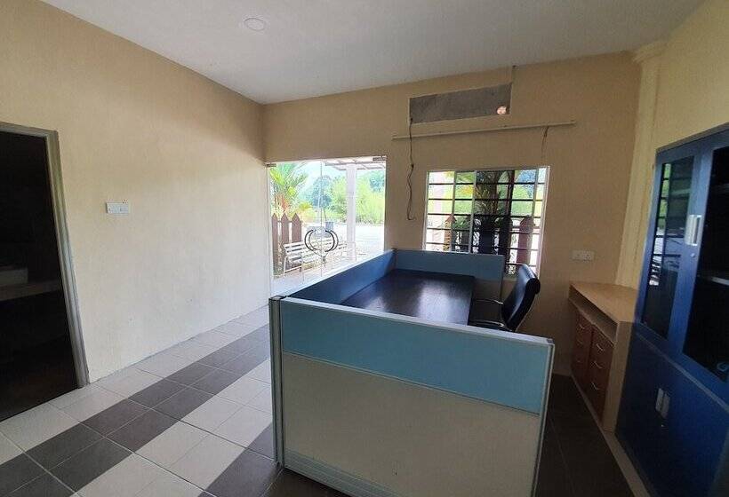 Отель Spot On 90025 Sr Valley