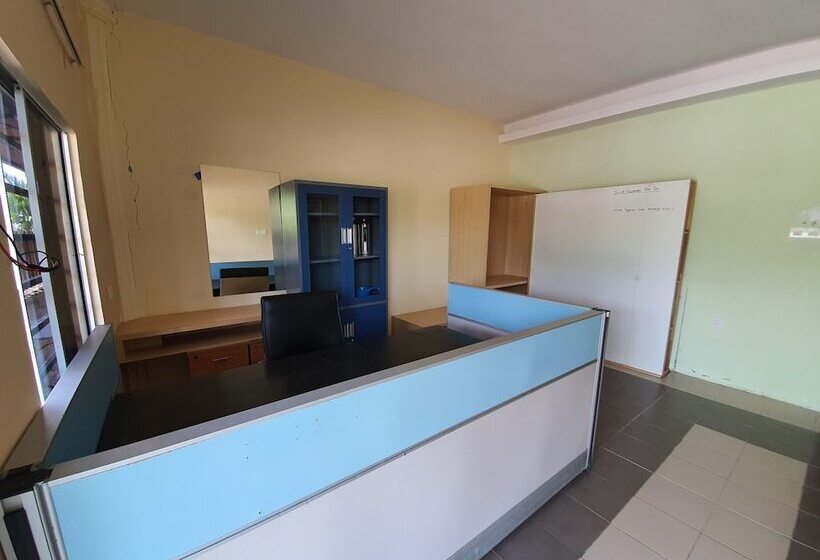 Отель Spot On 90025 Sr Valley