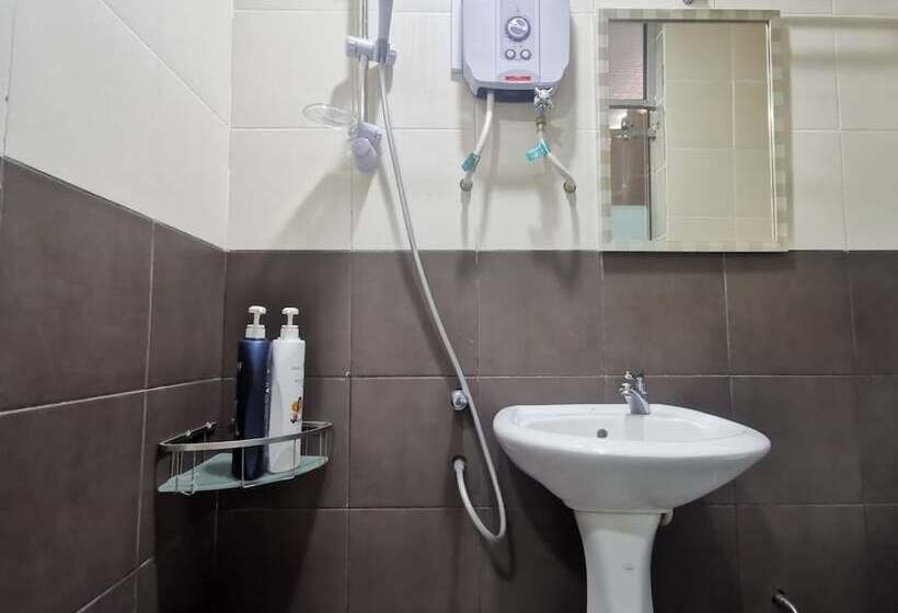 בית מלון כפרי Spot On 90084 Room 123