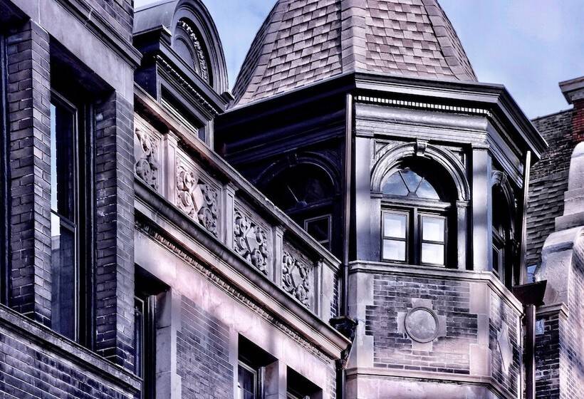 هتل The Dubbel Dutch