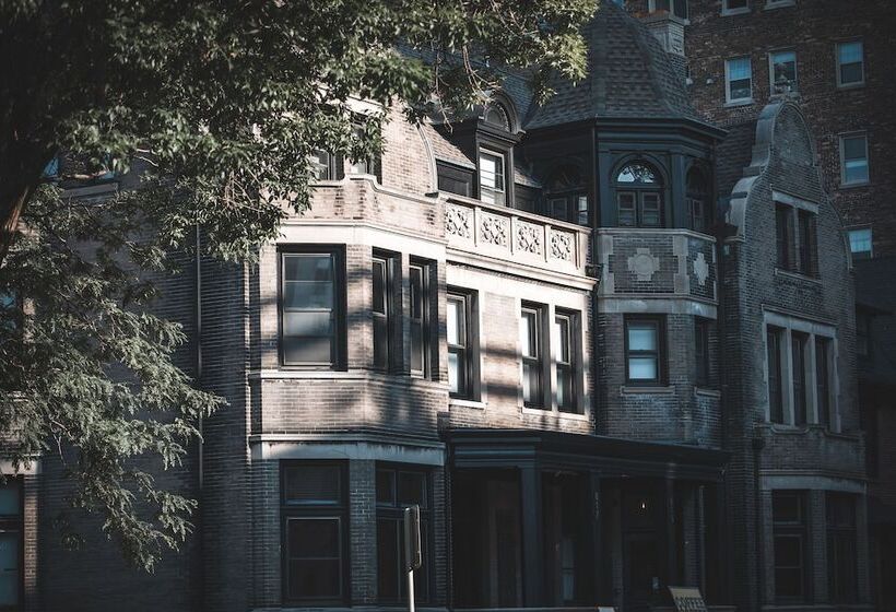 هتل The Dubbel Dutch