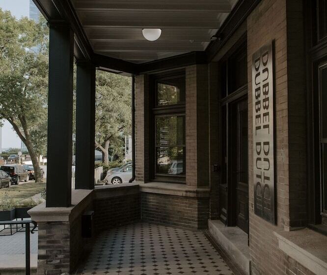 هتل The Dubbel Dutch