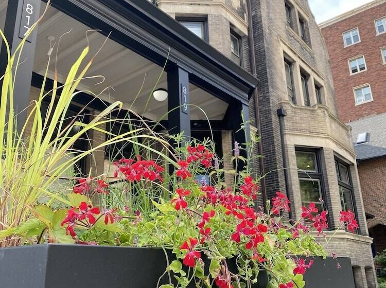 هتل The Dubbel Dutch