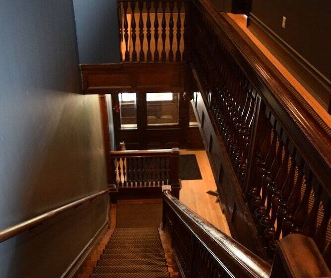 هتل The Dubbel Dutch