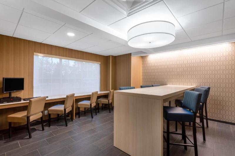 Microtel Inn & Suites By Wyndham Amsterdam